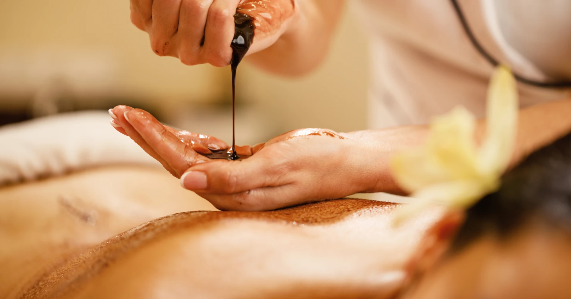 Janu Vasti for knee pain