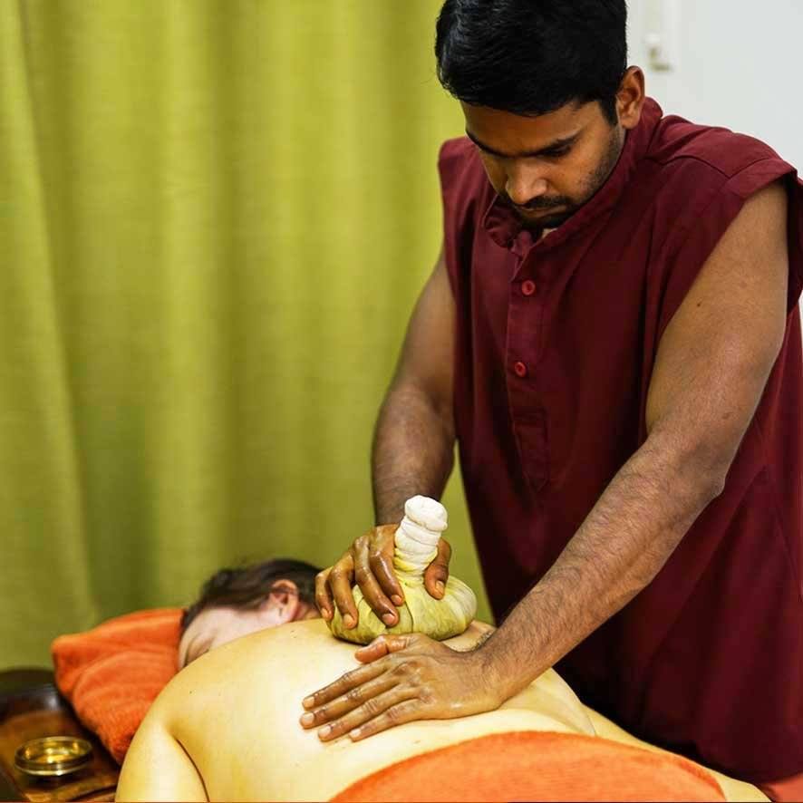 Herbal kizhi treatment example